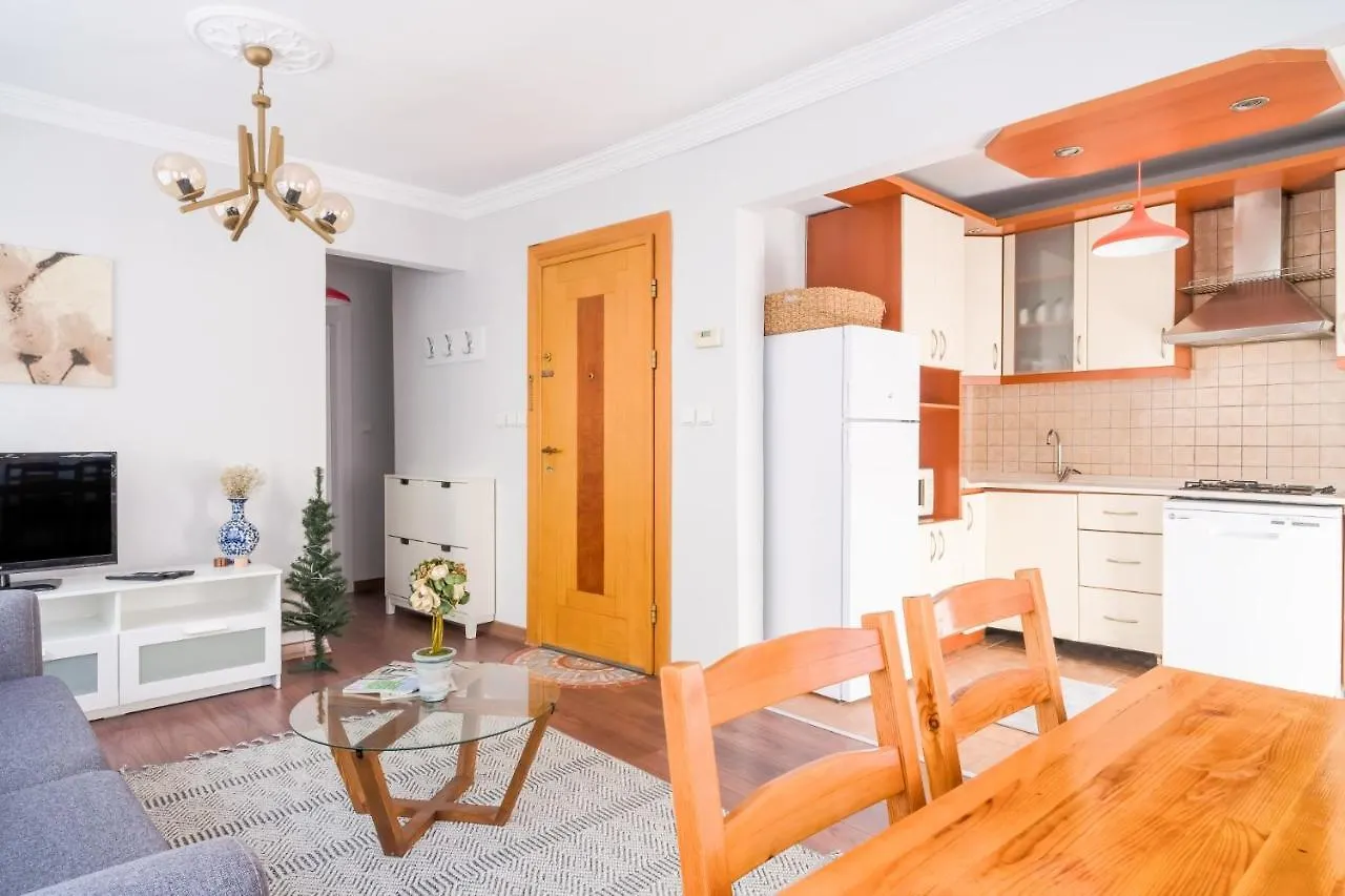 Cozy Flat 10 Min To Besiktas Coast Apartamento Estambul